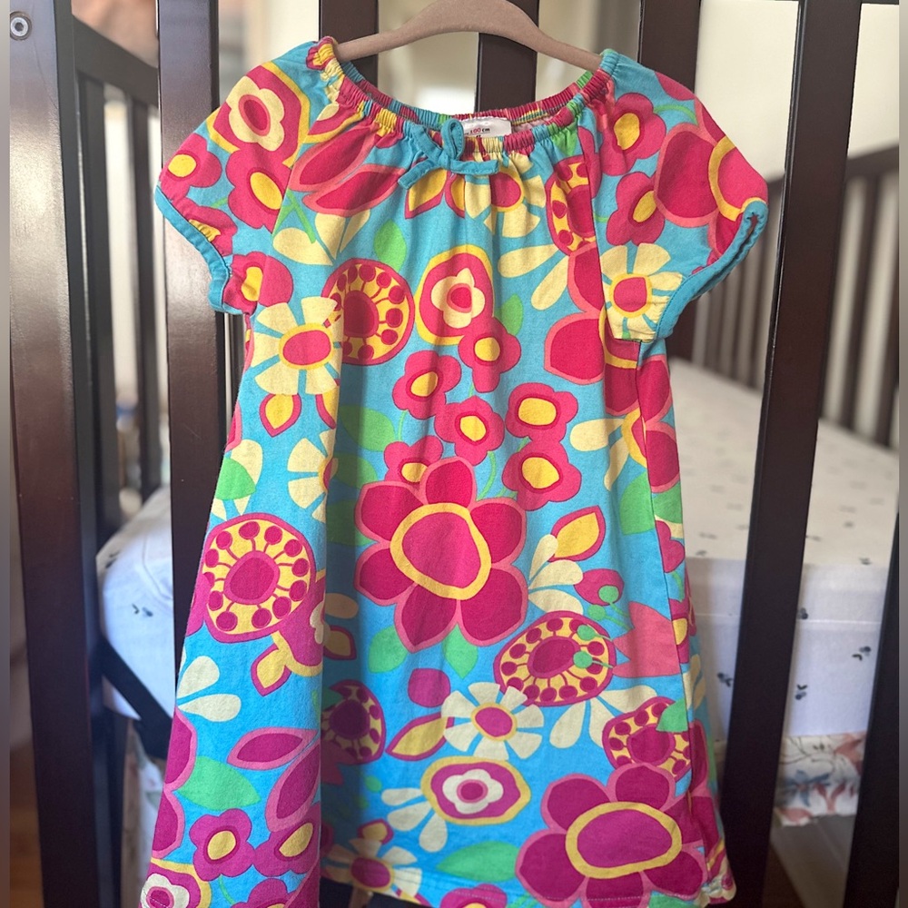 Hanna Andersson girls' floral summer dress
100% cotton - 4T